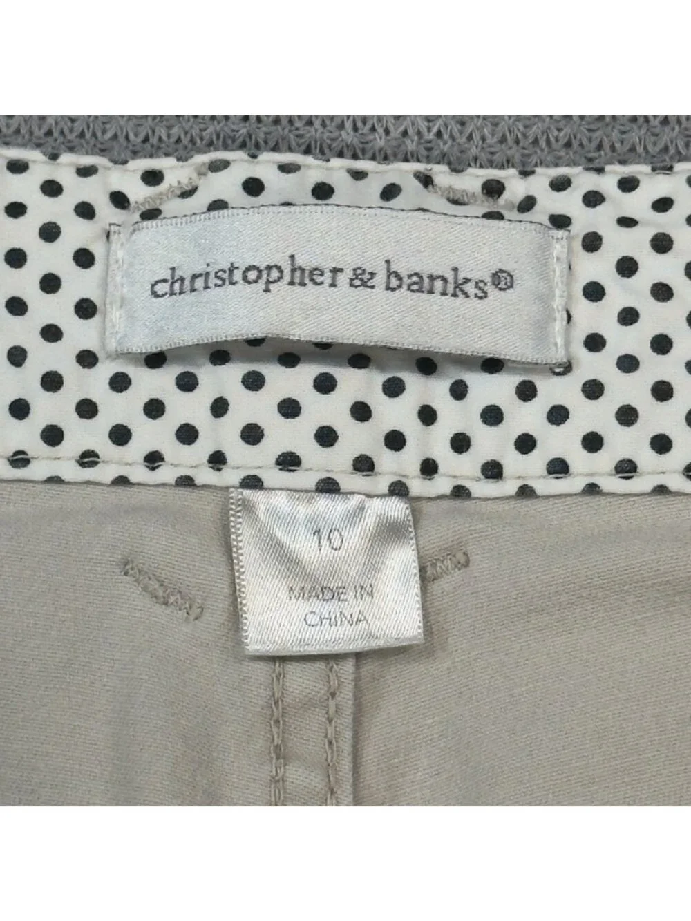 Christopher & Banks Capri Pants Womens Size 10 Beige Button Hem Detail Lt Khaki - Picture 9 of 16